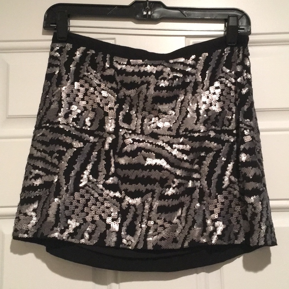 THEORY Black & Silver Sequin Skirt